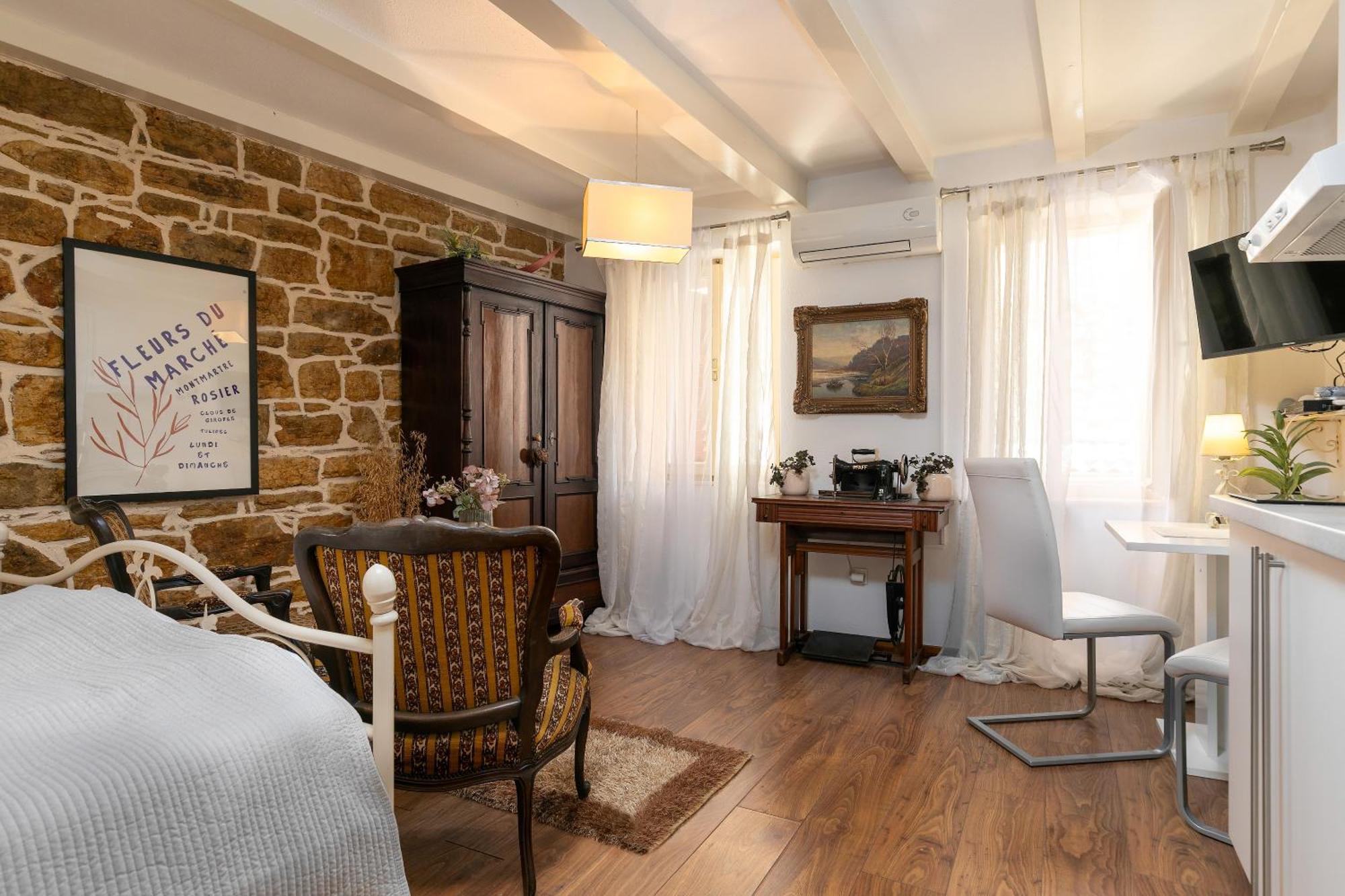 Duplex Apartment Camelia In Charming Old Town Rovinj Buitenkant foto