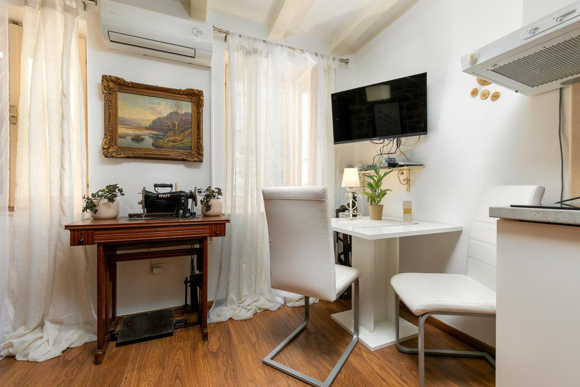 Duplex Apartment Camelia In Charming Old Town Rovinj Buitenkant foto