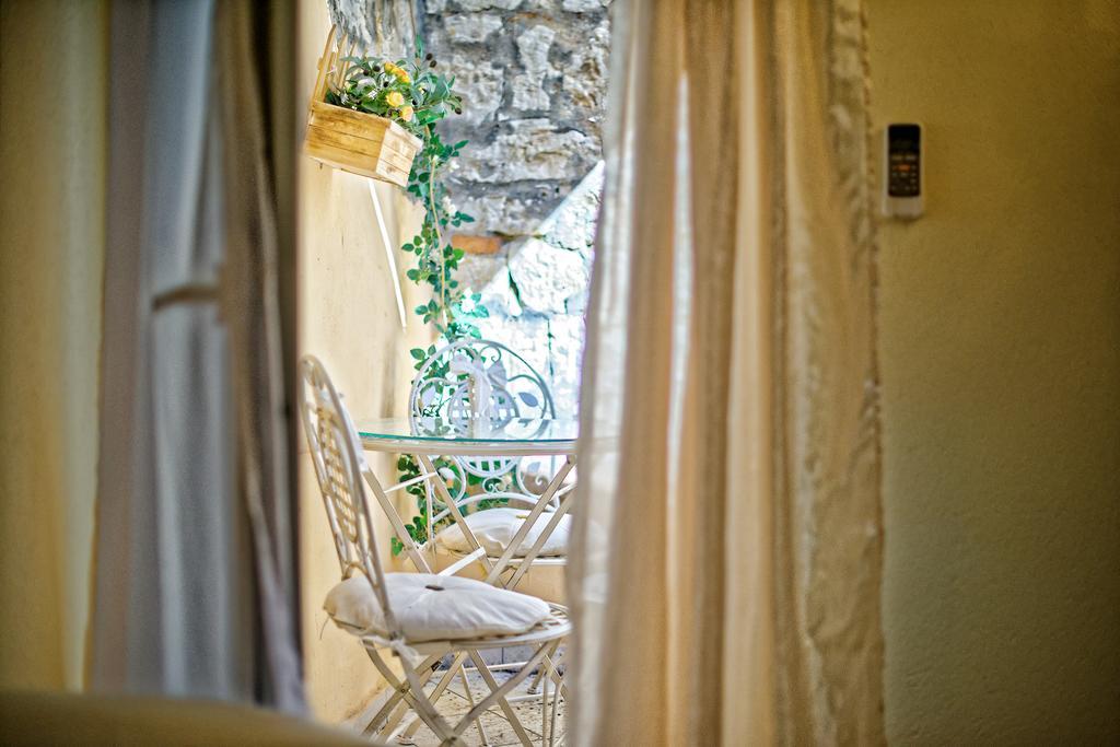 Duplex Apartment Camelia In Charming Old Town Rovinj Buitenkant foto